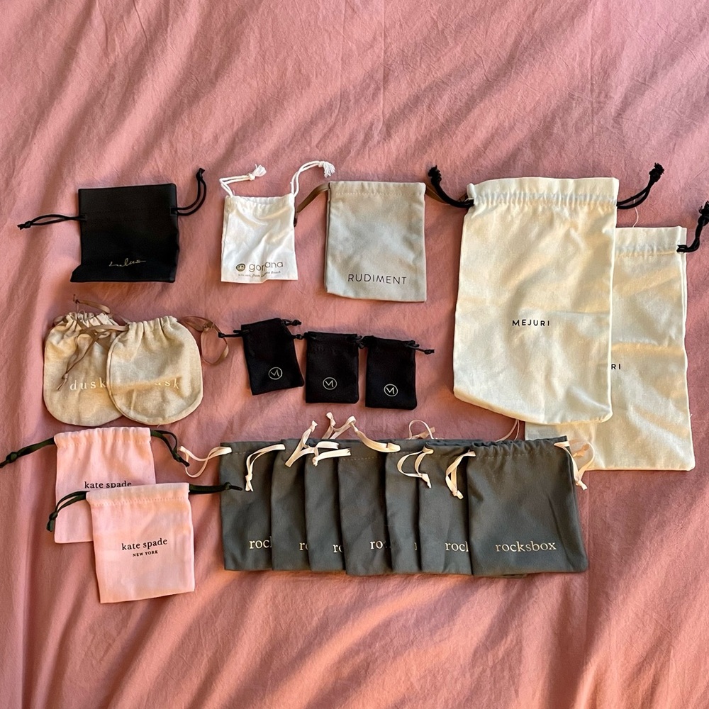 Set of 19 branded jewelry satchets/dust bags